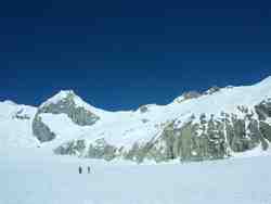 Cliquer pour agrandir l'image (800x600 :  22 KB pixels); 17.05.2004 09:25