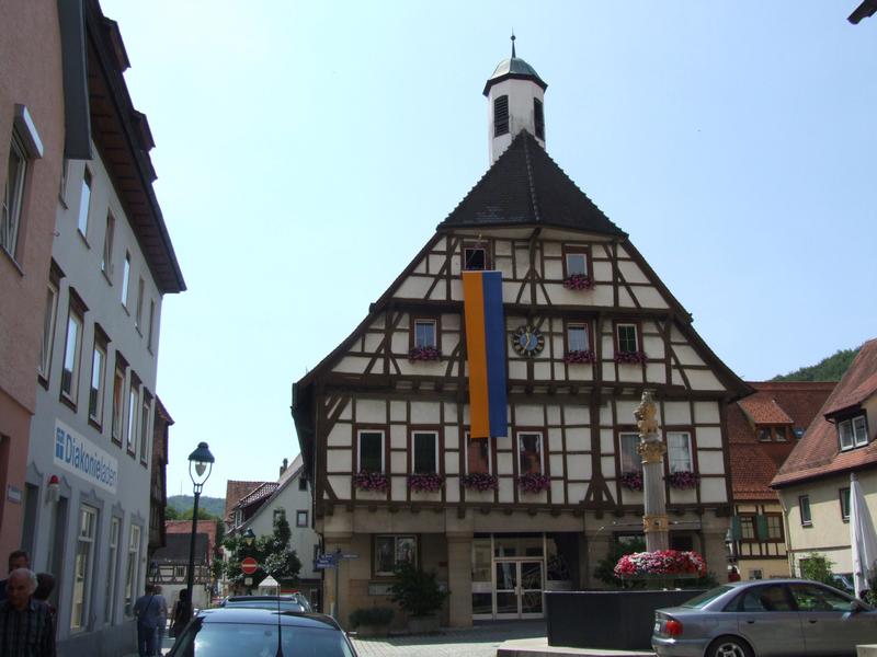 Cliquer pour voir l'image suivante