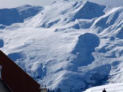 Click to see big picture (1024x768 pixels; 101 KB)