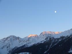 Click to see big picture (1024x768 pixels; 61 KB)