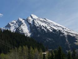 Click to see big picture (1024x768 pixels; 98 KB)