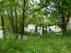 Click to see big picture (1024x768 pixels; 237 KB)