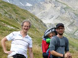 Click to see big picture (1024x768 pixels; 152 KB)