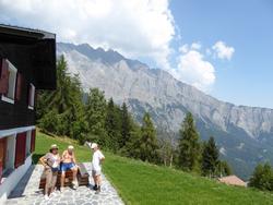 Click to see big picture (1024x768 pixels; 124 KB)