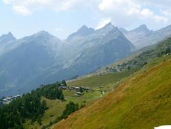 Click to see big picture (1024x768 pixels; 92 KB)