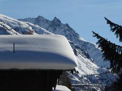 Click to see big picture (1024x768 pixels; 93 KB)