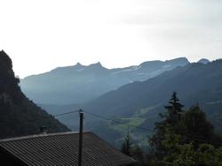 Click to see big picture (1024x768 pixels; 57 KB)