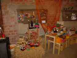 Click to see big picture (667x500 pixels; 29 KB)